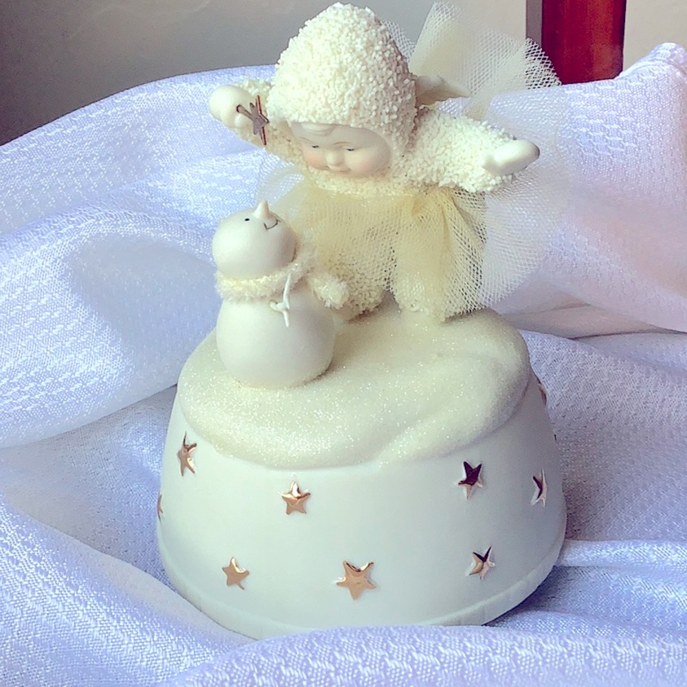 Snowbabies Music Box